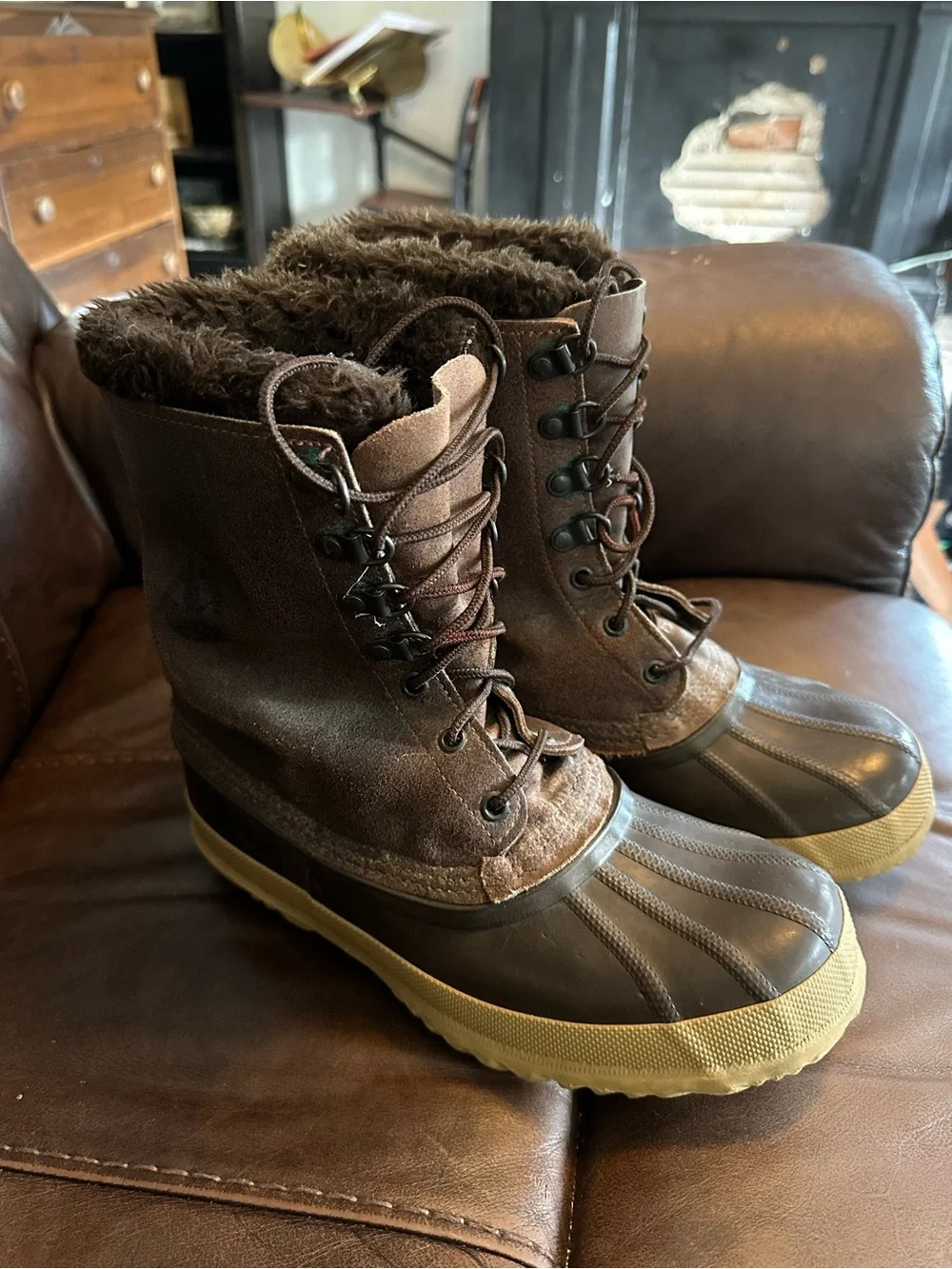 Eddie Bauer for sorel womans Brown Insulated Winter Rain Boots